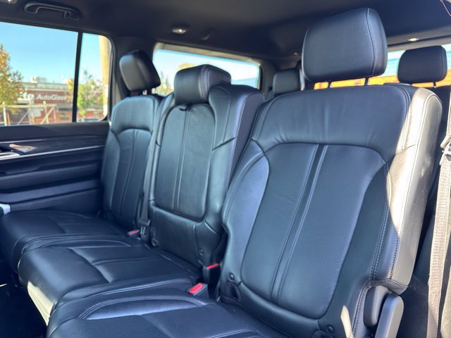 Used 2022 Jeep Wagoneer Series II AWD/4WD image 25