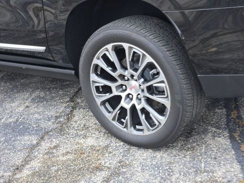 New 2026 GMC Yukon XL Denali w/ Sun & Power Step Package image 17