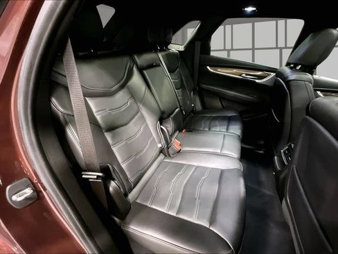 Used 2022 Cadillac XT5 Premium Luxury w/ Platinum Package AWD/4WD image 25