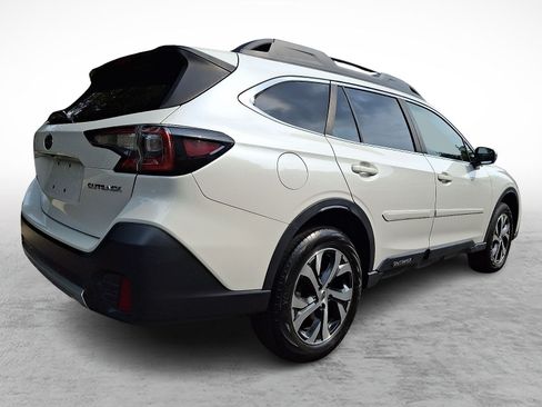 Used 2022 Subaru Outback Limited AWD/4WD image 6