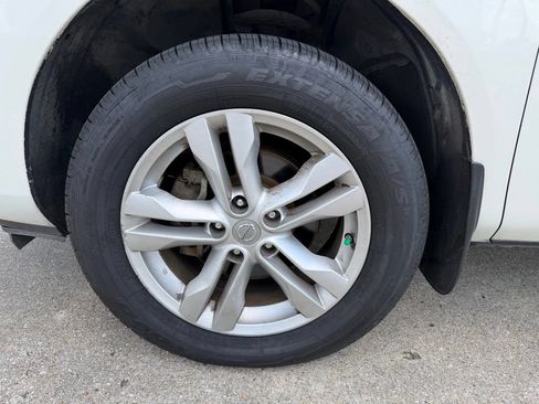 Used 2015 Nissan Rogue S w/ Convenience Package FWD image 5