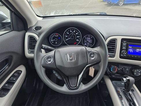 Used 2022 Honda HR-V LX image 21