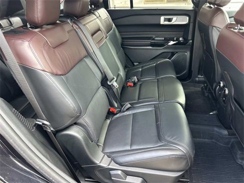 Used 2023 Ford Explorer Platinum w/ Class IV Trailer Tow Package image 26