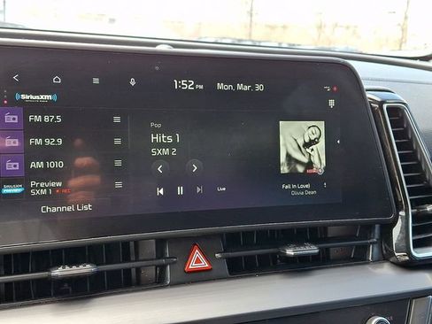 Used 2023 Kia Sportage EX image 17