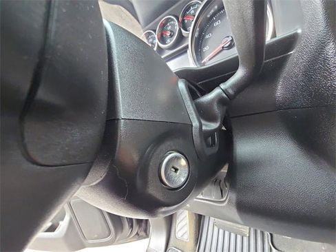 Used 2022 Chevrolet Silverado 2500 LT w/ Snow Plow Prep/Camper Package image 17