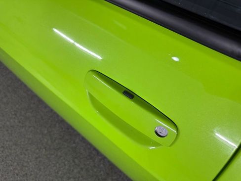 Used 2015 Dodge Challenger SRT Hellcat RWD image 20