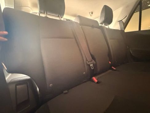 Used 2022 Toyota 4Runner Limited AWD/4WD image 19