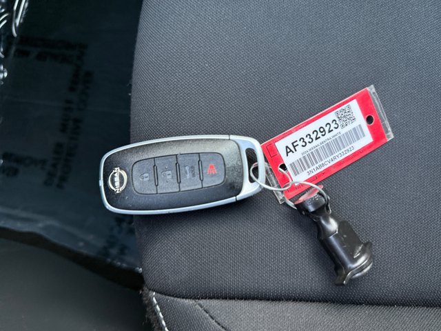 Used 2024 Nissan Sentra SV FWD image 17