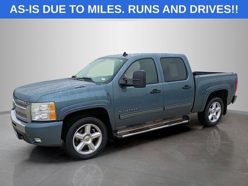 Used 2010 Chevrolet Silverado 1500 LT w/ Power Pack Plus AWD/4WD image 4