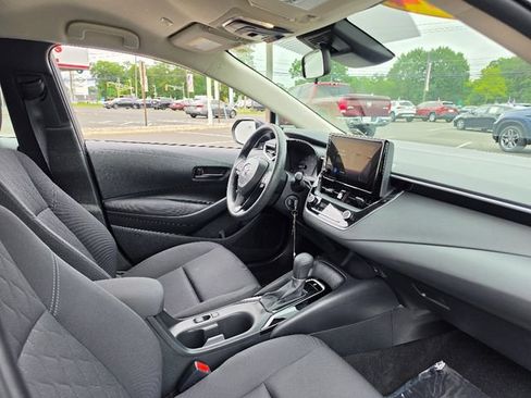 Used 2024 Toyota Corolla LE FWD image 11