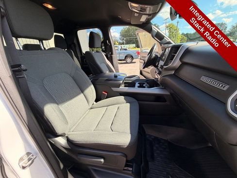 Used 2023 RAM 1500 Big Horn AWD/4WD image 34