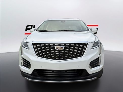 Used 2025 Cadillac XT5 Premium Luxury FWD image 2