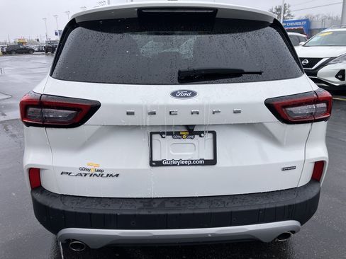 Used 2023 Ford Escape Platinum image 6