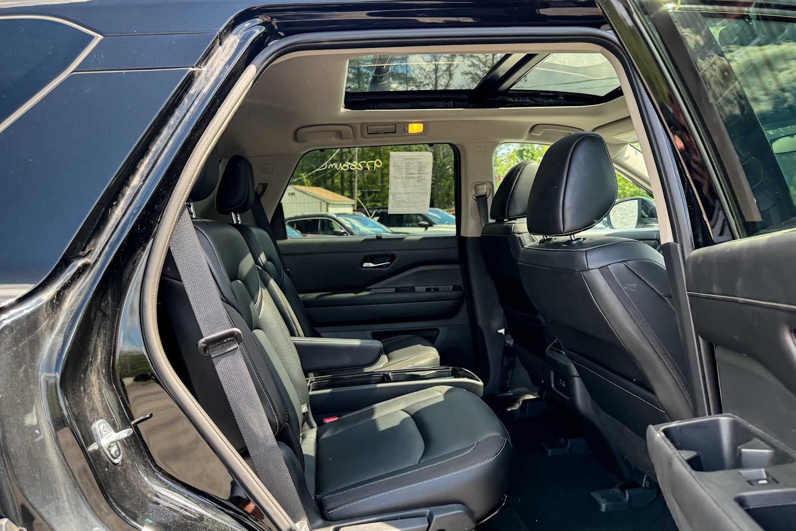 Certified 2024 Nissan Pathfinder SL w/ SL Premium Package AWD/4WD image 12