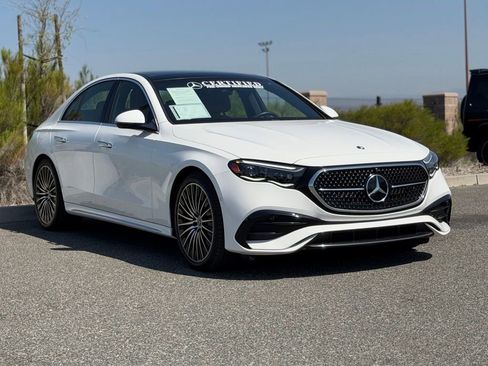 Used 2024 Mercedes-Benz E 350 4MATIC Sedan image 5