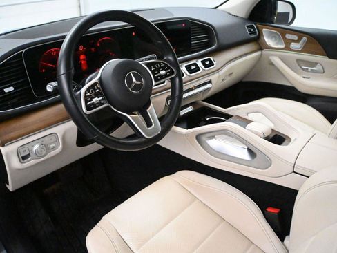 Used 2022 Mercedes-Benz GLE 350 4MATIC image 2