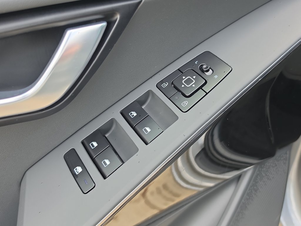 New 2026 Kia Niro Wind FWD image 20