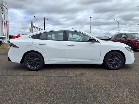 New 2026 Nissan Sentra SV w/ SV Convenience Package FWD image 8