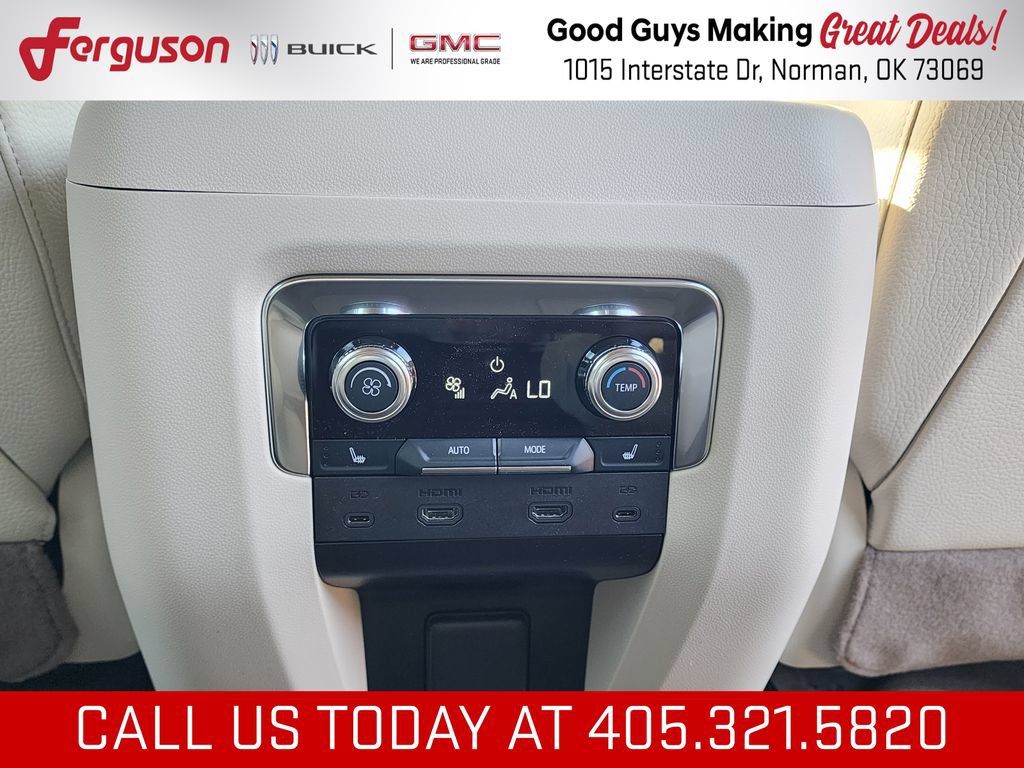 New 2026 GMC Yukon Denali w/ Denali Reserve Package AWD/4WD image 57