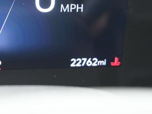 Used 2025 Buick Encore GX Preferred AWD/4WD image 39