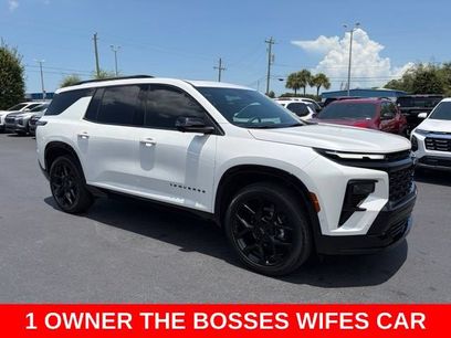 Used 2025 Chevrolet Traverse RS