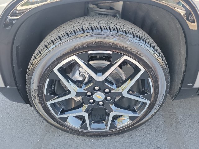 Used 2026 Chevrolet Traverse High Country w/ LPO, Floor Liner Package FWD image 30