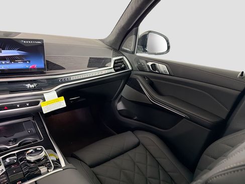 New 2026 BMW X7 xDrive40i w/ Executive Package image 27