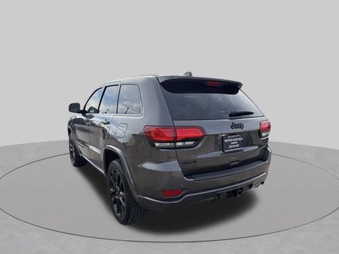 Used 2020 Jeep Grand Cherokee Altitude AWD/4WD image 4