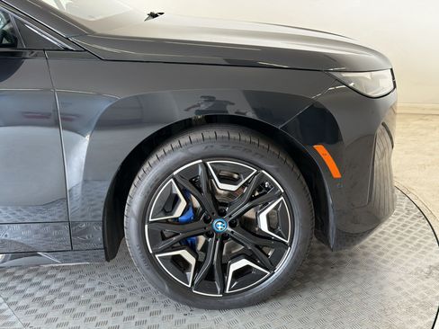 Used 2024 BMW iX xDrive50 w/ Sport Package AWD/4WD image 13