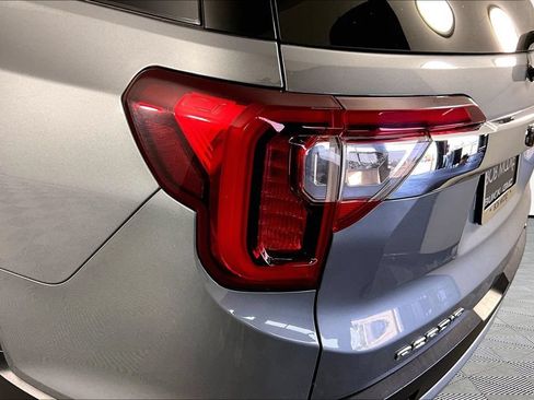 Certified 2023 GMC Acadia SLT AWD/4WD image 21
