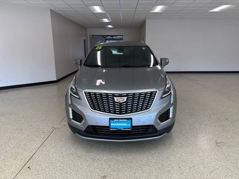 Used 2025 Cadillac XT5 Premium Luxury image 4