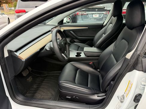Used 2021 Tesla Model 3 Standard Range Plus image 17