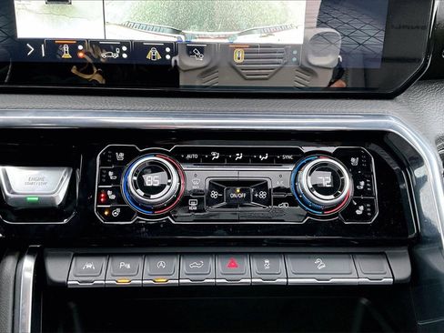 Used 2025 GMC Sierra 1500 Denali image 18