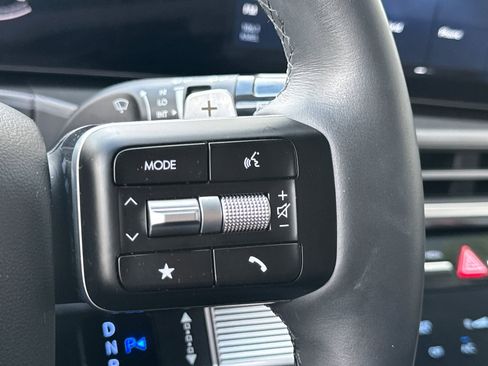 Certified 2025 Hyundai Santa Fe SEL image 38