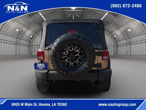 Used 2015 Jeep Wrangler Unlimited Sport w/ Quick Order Package 24S AWD/4WD image 4