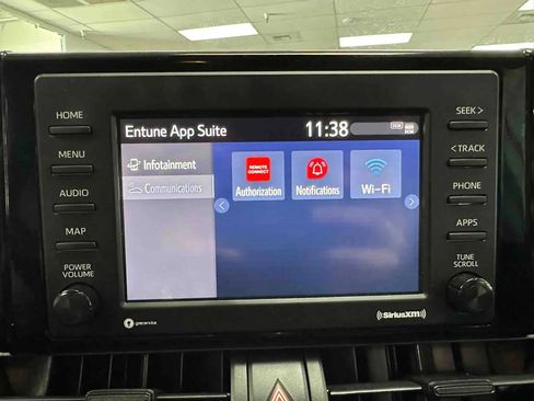 Used 2020 Toyota RAV4 XLE w/ XLE Grade Weather Package FWD image 17