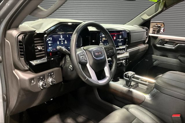 Used 2023 GMC Sierra 1500 SLT w/ SLT Premium Plus Package AWD/4WD image 18