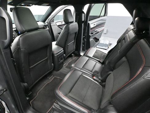 Used 2022 Ford Explorer ST-Line w/ Class IV Trailer Tow Package image 40