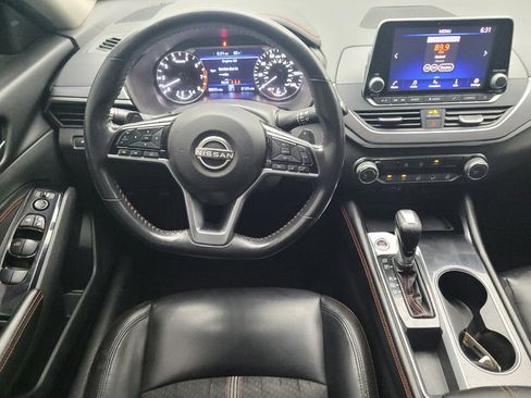 Used 2023 Nissan Altima 2.5 SR FWD image 22