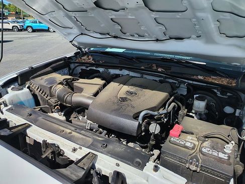 Used 2021 Toyota Tacoma SR image 36