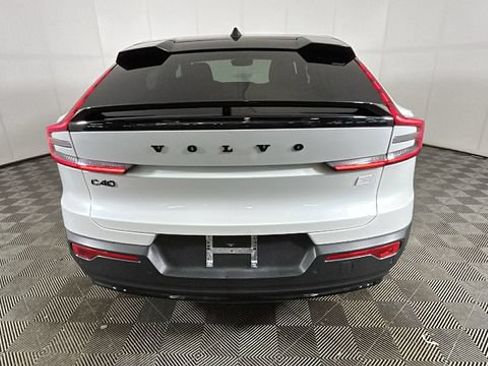 Used 2023 Volvo C40 P8 Recharge Ultimate AWD/4WD image 3