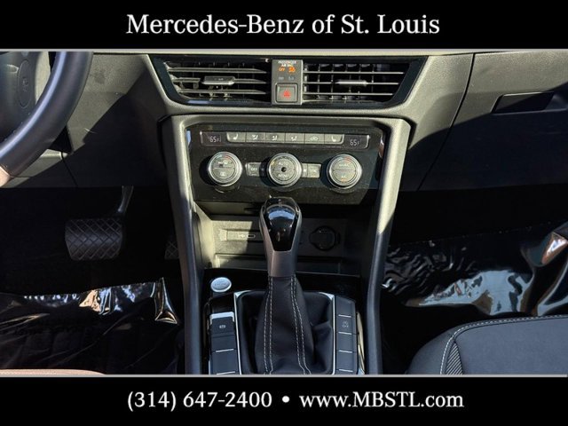 Used 2024 Volkswagen Taos SE w/ Panoramic Sunroof Package FWD image 15