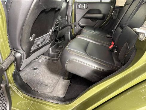 Used 2024 Jeep Wrangler Unlimited Sahara AWD/4WD image 21