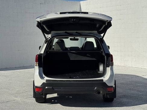 Used 2022 Subaru Forester Limited image 16