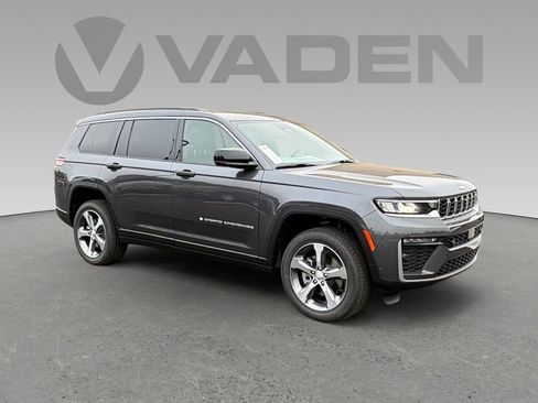 New 2026 Jeep Grand Cherokee L Limited w/ Luxury Tech Group II image 1