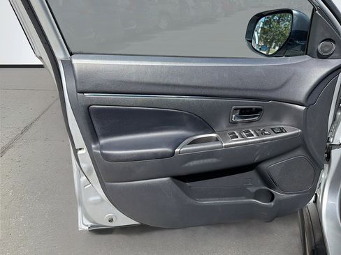 Used 2024 Mitsubishi Outlander Sport SE image 21