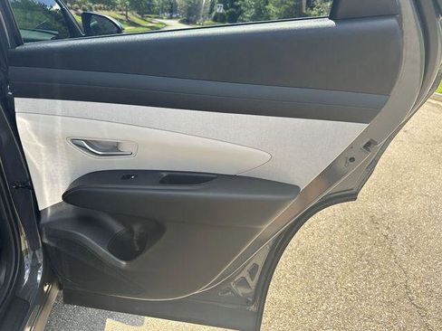 New 2025 Hyundai Tucson SEL image 16