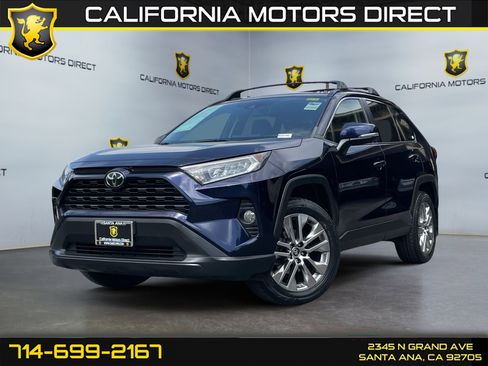 Used 2021 Toyota RAV4 XLE Premium image 1