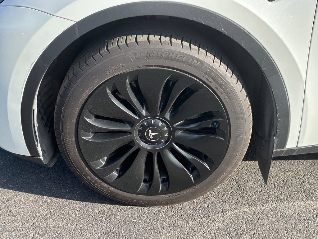 Used 2023 Tesla Model Y Long Range AWD/4WD image 15