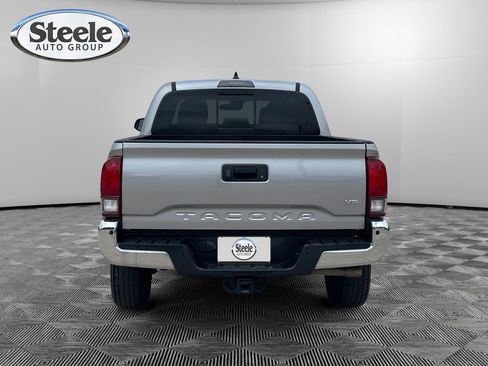 Used 2021 Toyota Tacoma TRD Off-Road image 4